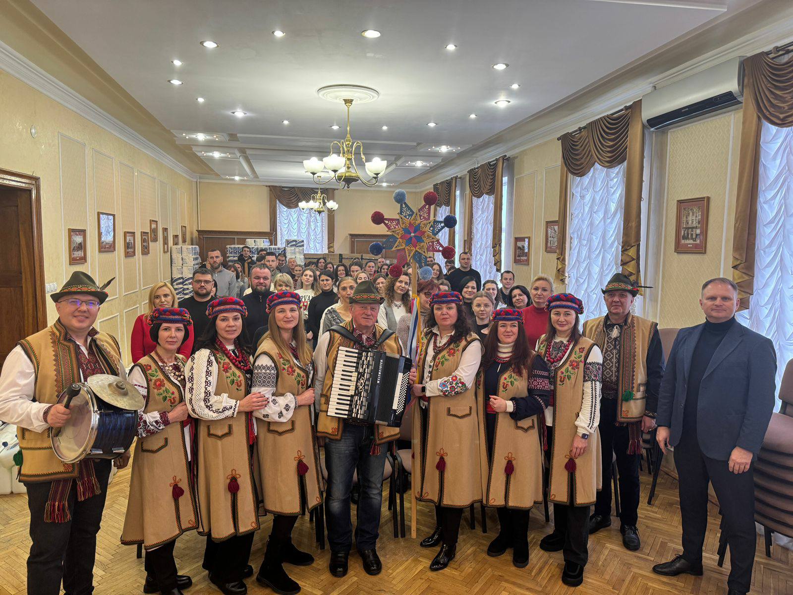 У гості до юстиції завітав вертеп державних та приватних нотаріусів Львівщини