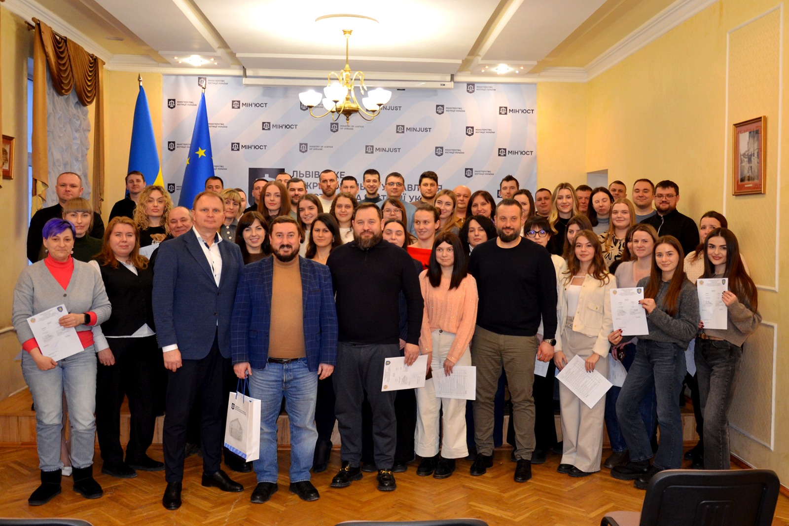 Працівники юстиції пройшли курс базової підготовки до нацспротиву