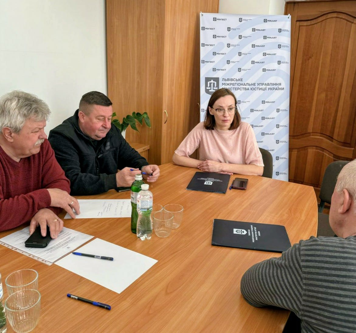 Реєстрація змін і припинення ГО без “повернень”: про що домовилися на робочій зустрічі на Волині