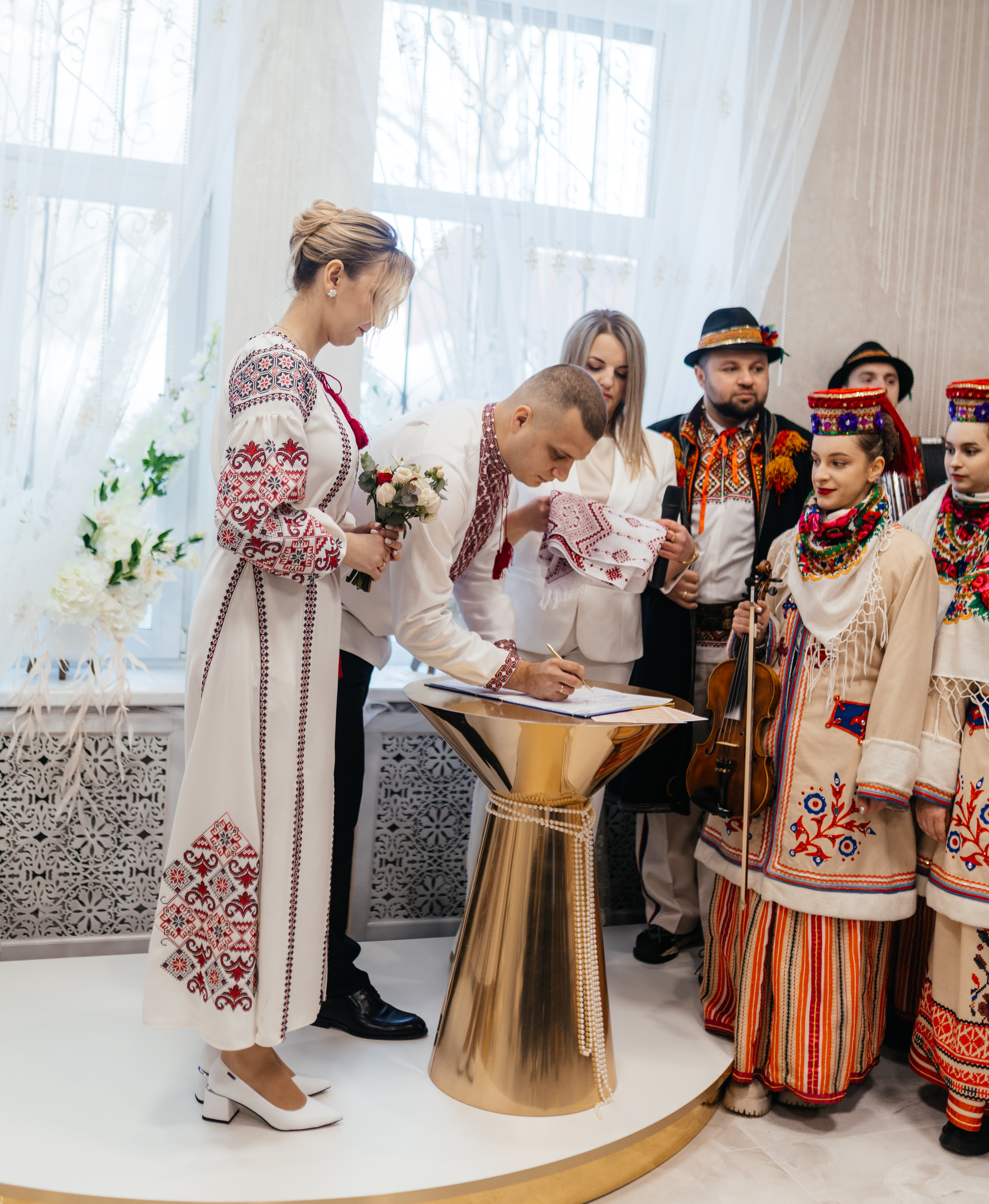 У Дрогобичі урочисто відкрили оновлене приміщення ДРАЦС